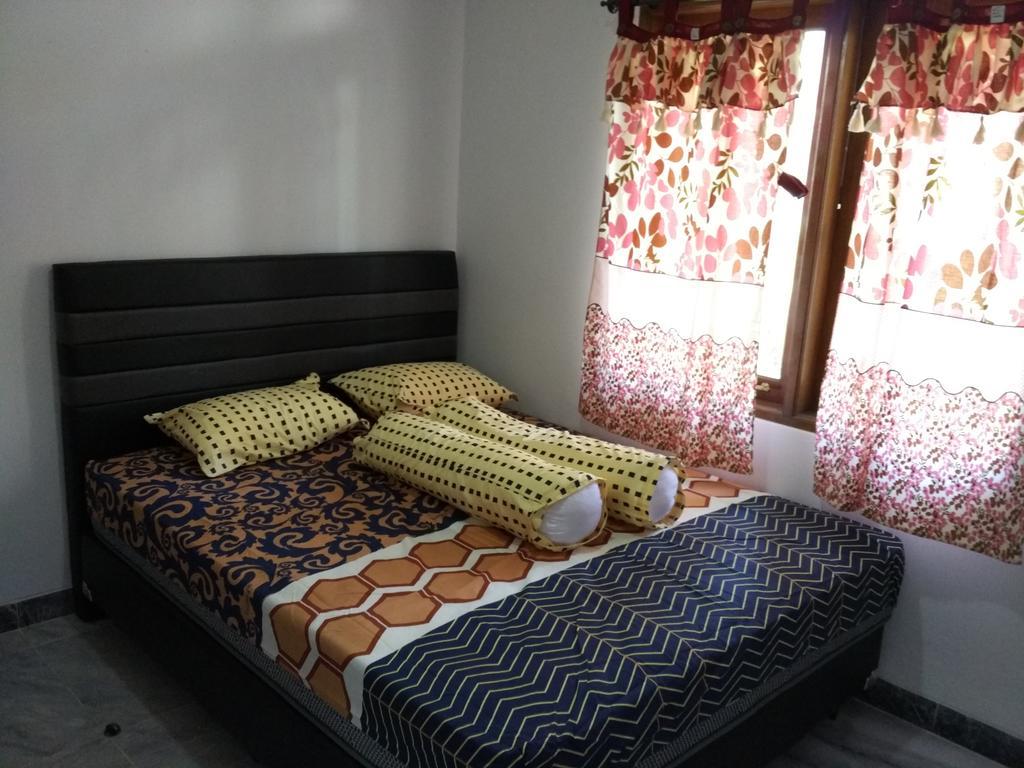 Villa Sabrina Bumi Ciherang Panjaweujan Bagian luar foto