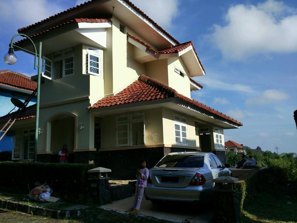 Villa Sabrina Bumi Ciherang Panjaweujan Bagian luar foto